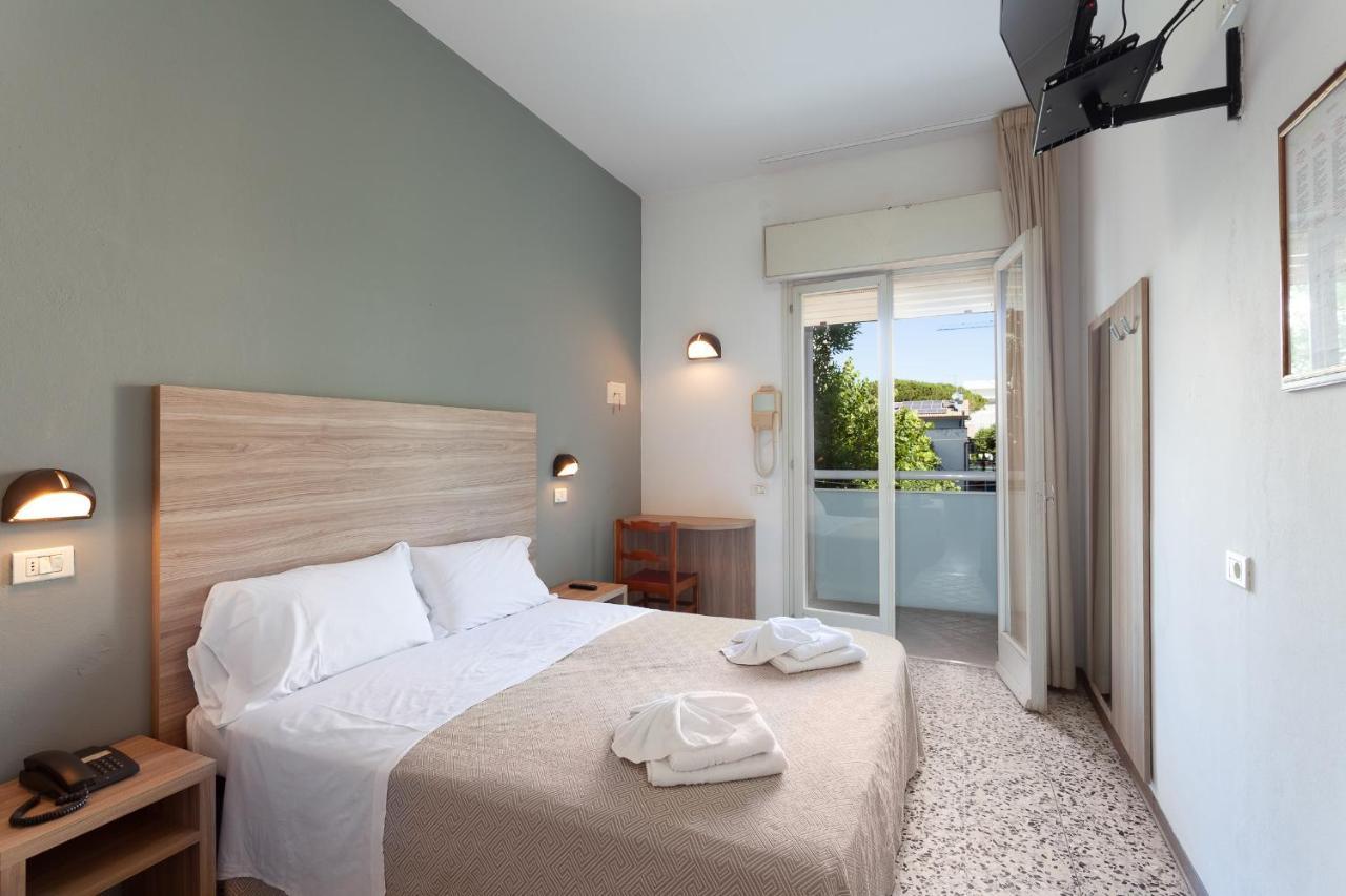 Hotel Admiral Cesenatico Dış mekan fotoğraf